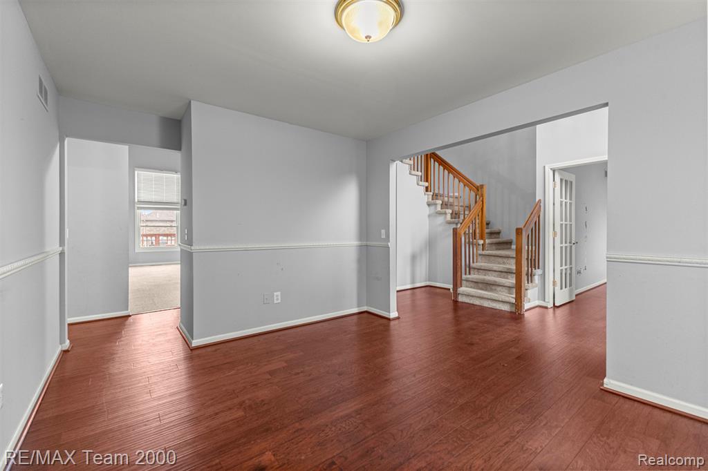 51336 Pinewood Drive, Macomb, MI 48042 — Photo 12