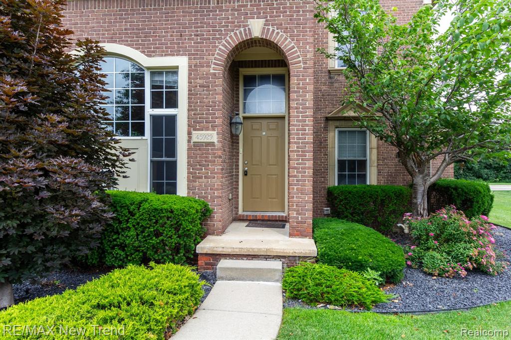 45929 GRAYSTONE Lane, Canton, MI 48187 — Photo 3