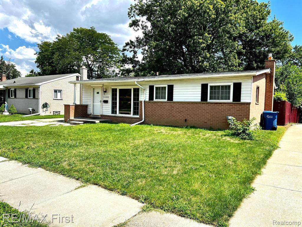 31030 E COUSINO Drive N, Warren, MI 48092 — Photo 4
