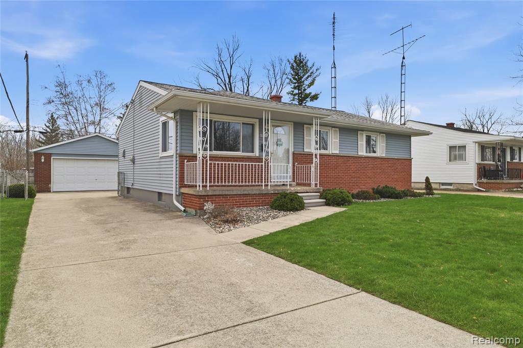 5221 Worchester Drive, Swartz Creek, MI 48473 — Photo 2