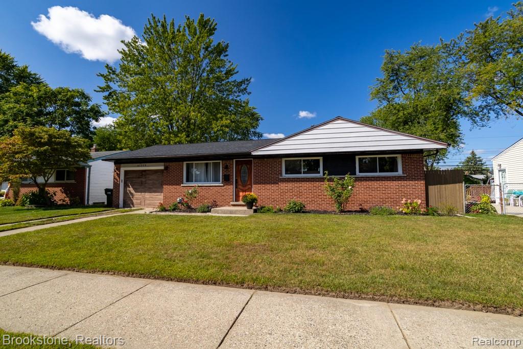 41309 Memphis Drive, Sterling Heights, MI 48313 — Photo 28