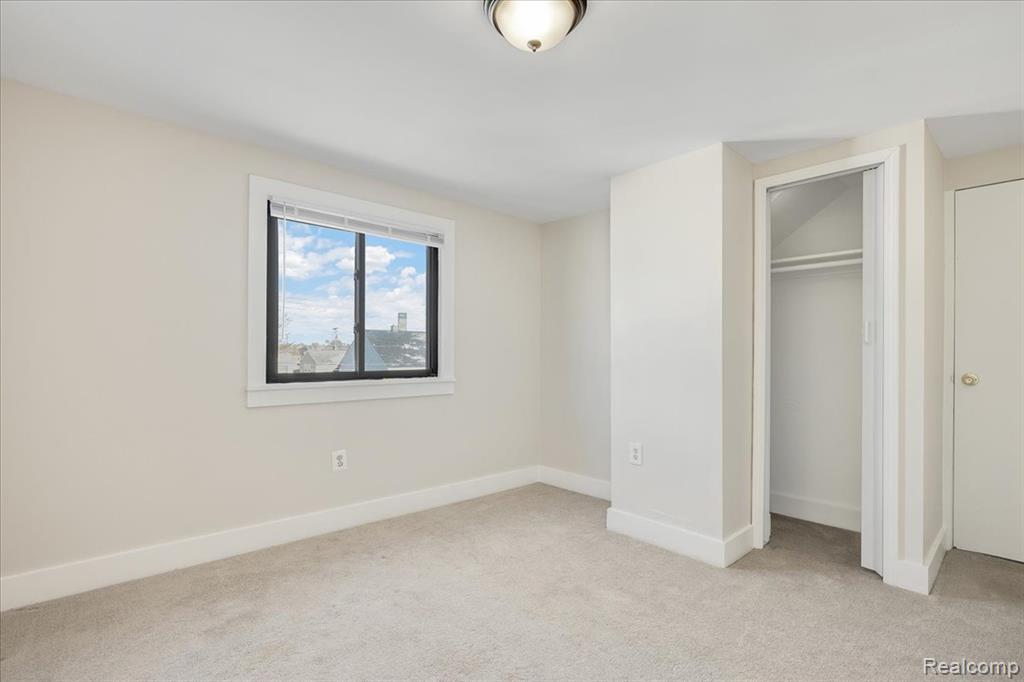 60 W Harry Avenue, Hazel Park, MI 48030 — Photo 19