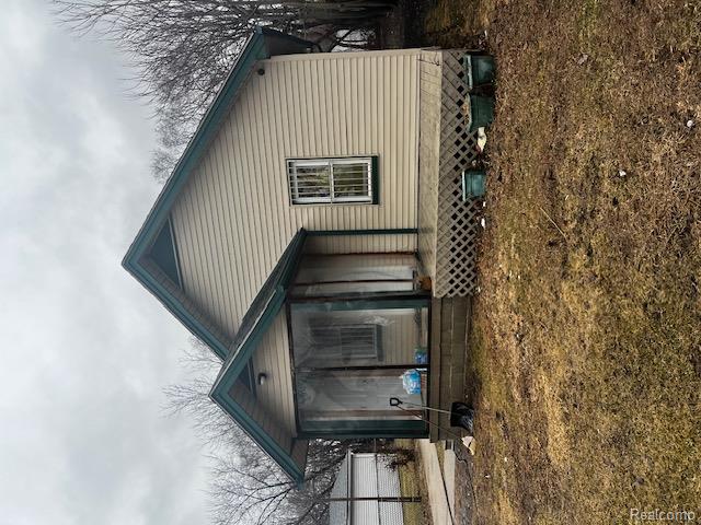 6083 Rosemont Avenue, Detroit, MI 48228 — Photo 2