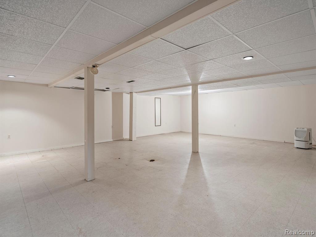 42909 LOMBARDY Drive, Canton, MI 48187 — Photo 20