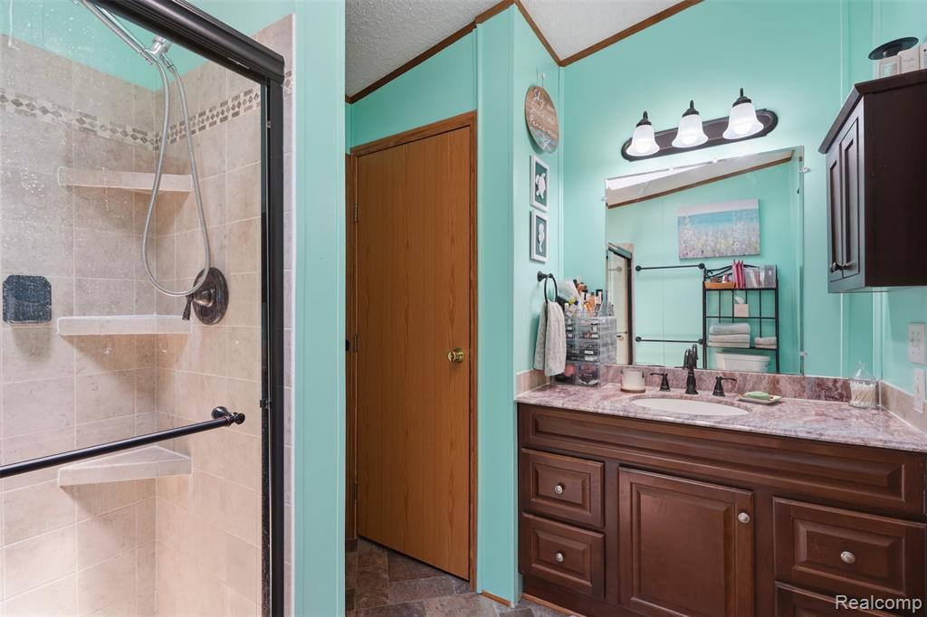4634 Butternut Street, Clarkston, MI 48348 — Photo 17