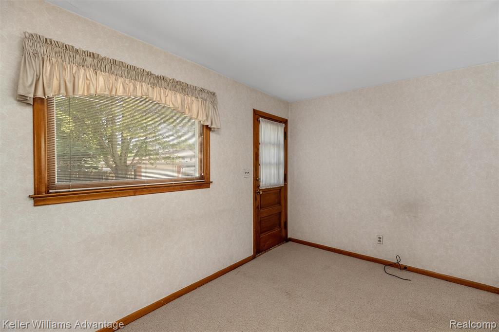 7320 Colonial Street, Dearborn Heights, MI 48127 — Photo 15