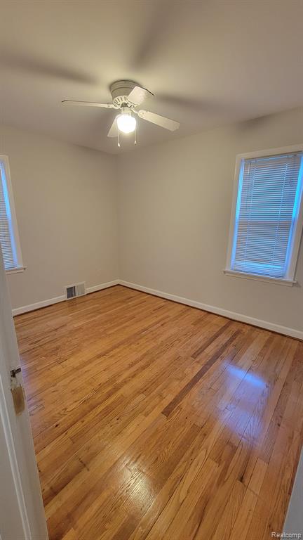 639 E 14 MILE Road, Clawson, MI — Photo 12