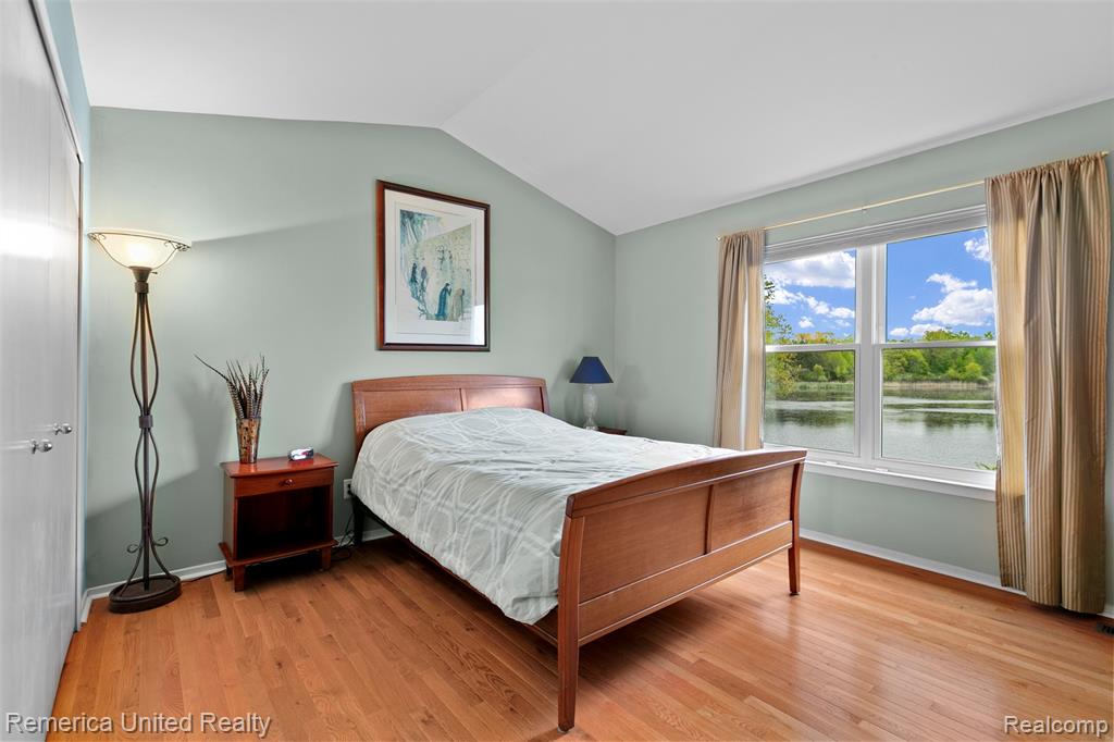 450 Berry Lake Drive, Commerce Twp, MI 48390 — Photo 19