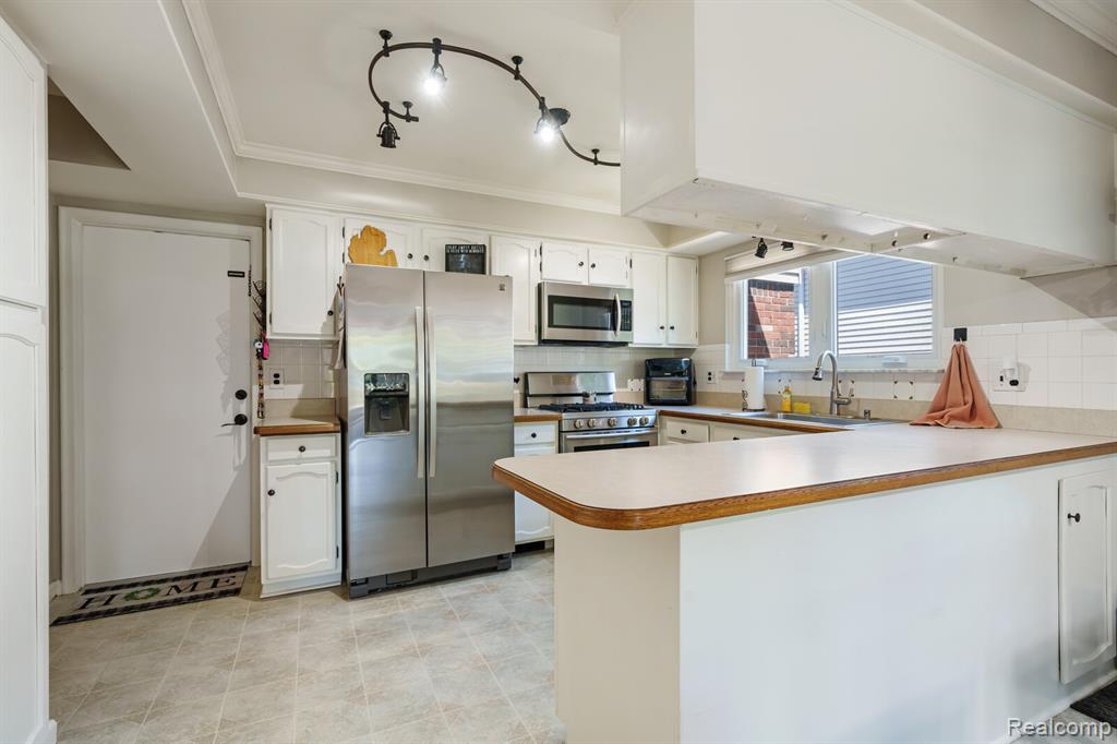 47470 Barbara Road, Macomb, MI 48044 — Photo 13