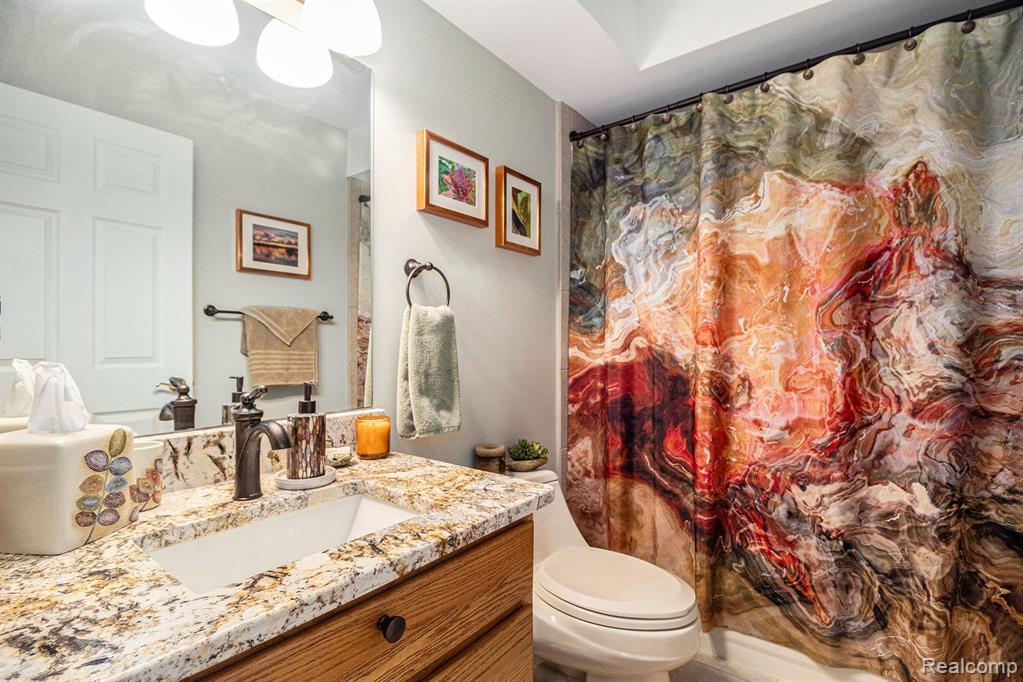 404 WALNUT Drive, 34, South Lyon, MI 48178 — Photo 21
