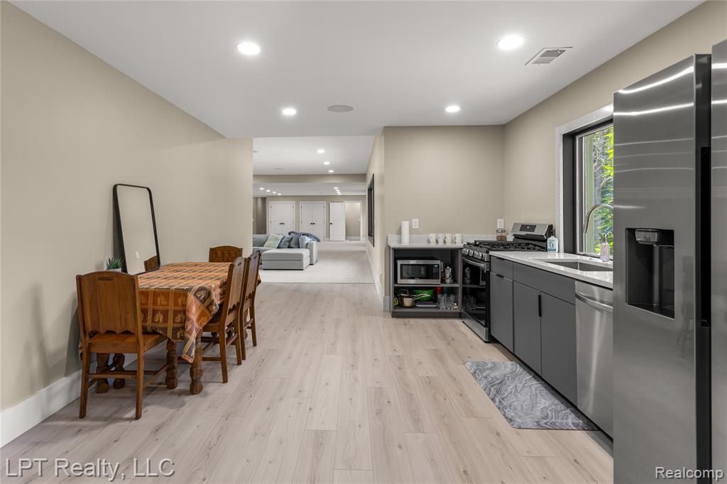 5029 Forest Valley Drive, Clarkston, MI 48348 — Photo 54