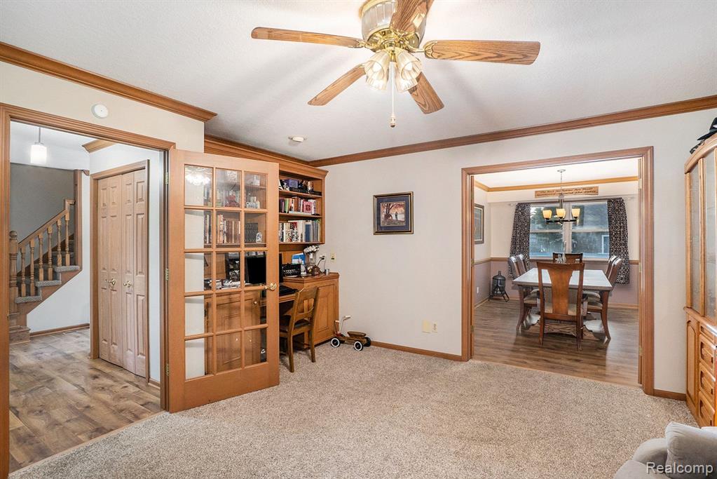 6084 Chatham Court, Grand Blanc, MI 48439 — Photo 9