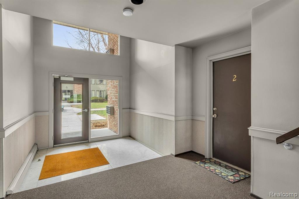 340 CONCORD Place, 2, Bloomfield Hills, MI 48304 — Photo 4