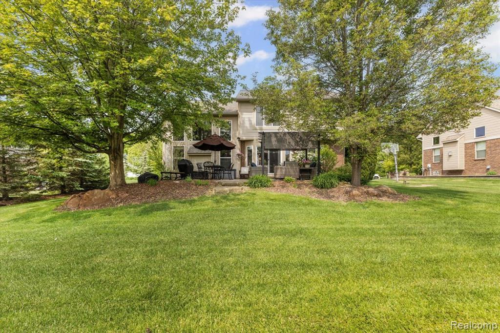29818 Bradford Drive, New Hudson, MI 48165 — Photo 42