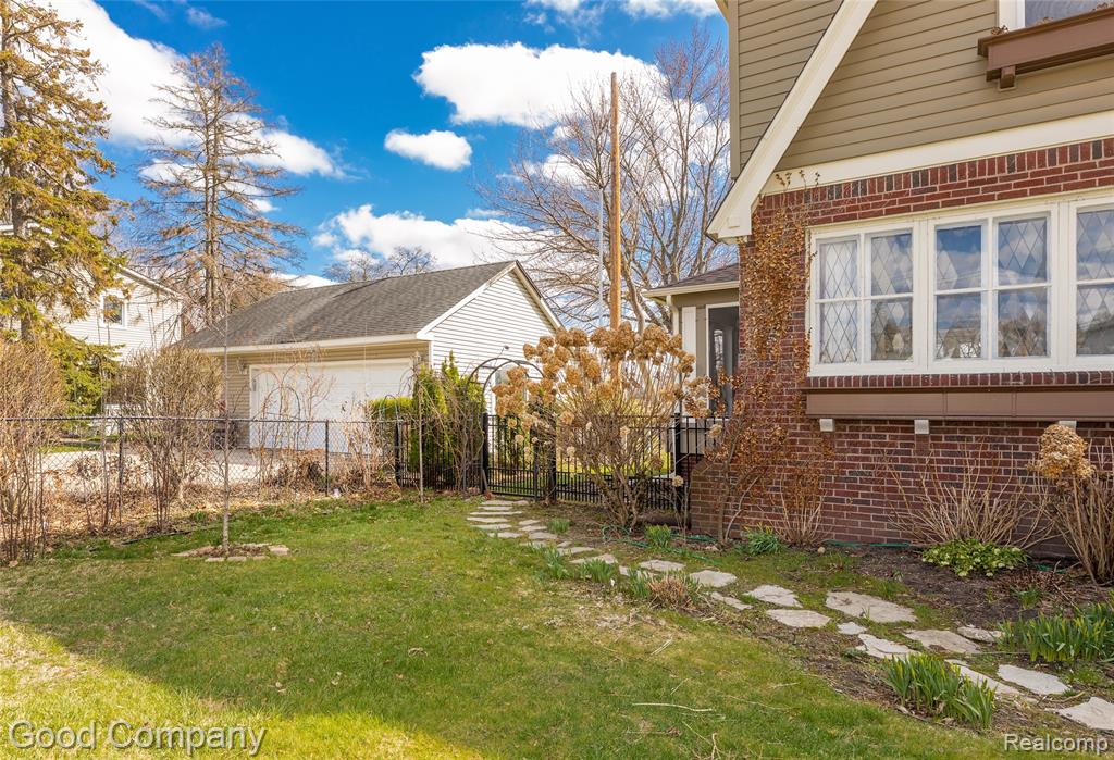717 W 12 Mile Road, Royal Oak, MI 48073 — Photo 38