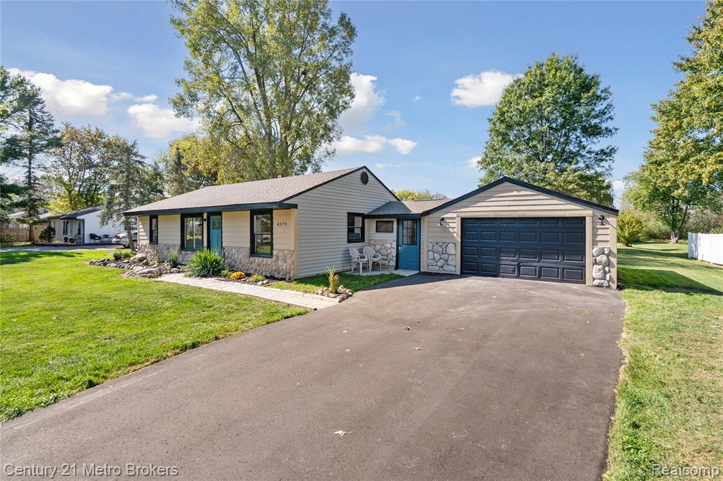 4379 Tillie Drive, Flint, MI 48504 — Photo 2