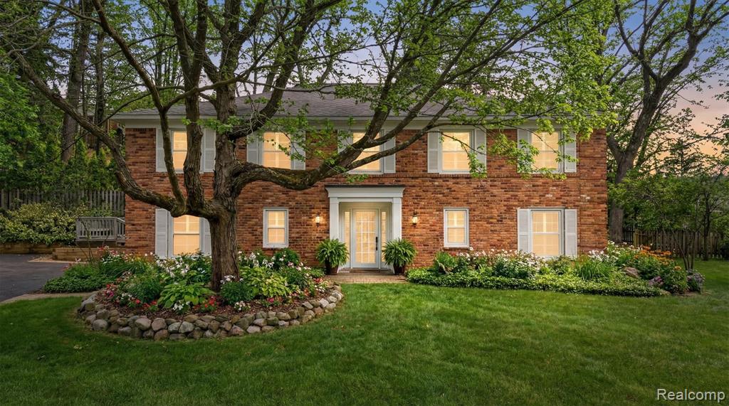5067 Van Ness Drive, Bloomfield Hills, MI 48302 — Photo 38