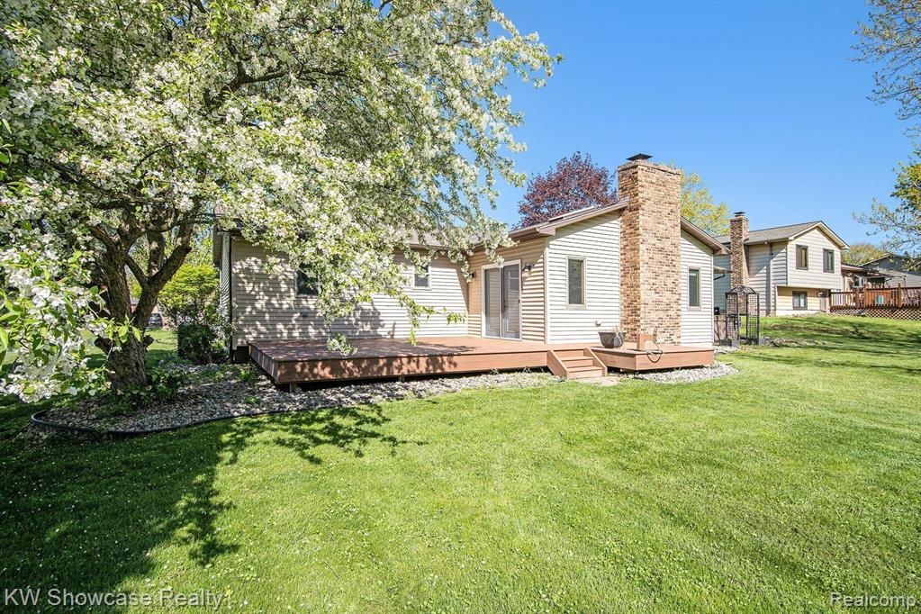 4045 S ELMS Road, Swartz Creek, MI 48473 — Photo 3