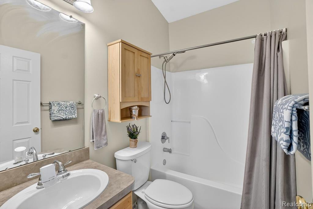 1137 Hudson Drive, Howell, MI 48843 — Photo 15