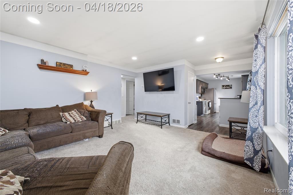 8573 Liberty Boulevard, Westland, MI — Photo 11
