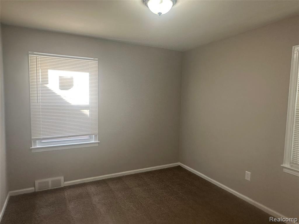 7777 Auburn Street, Detroit, MI 48228 — Photo 12