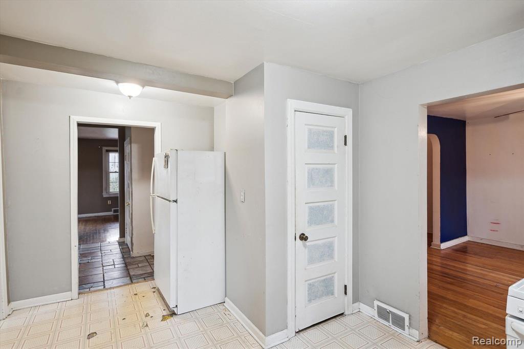 260 S DEXTER Street, Pinckney, MI 48169 — Photo 40