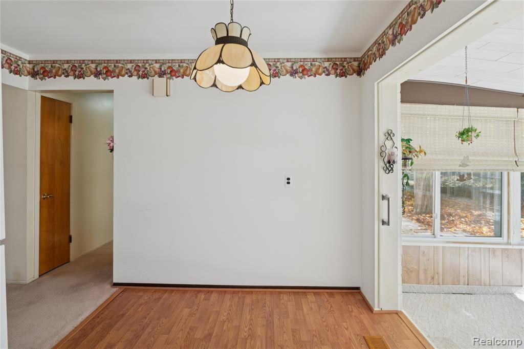 536 Rewold Drive, Rochester, MI 48307 — Photo 13