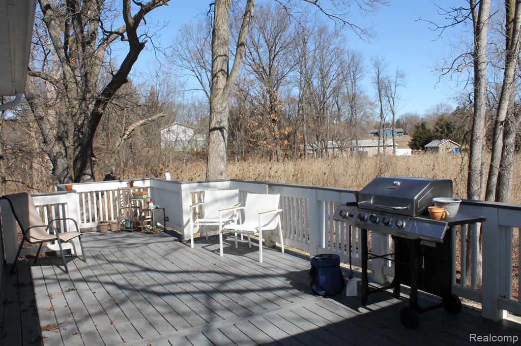 9611 WHITEWOOD Road, Pinckney, MI 48169 — Photo 18