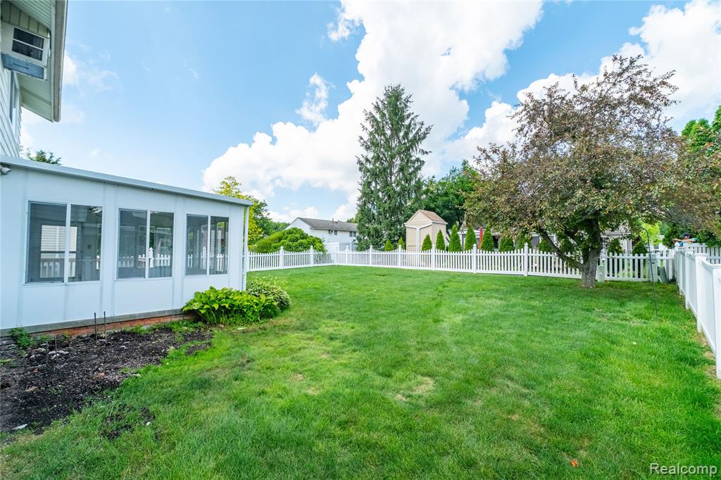 42352 Park Ridge Road, Novi, MI — Photo 36