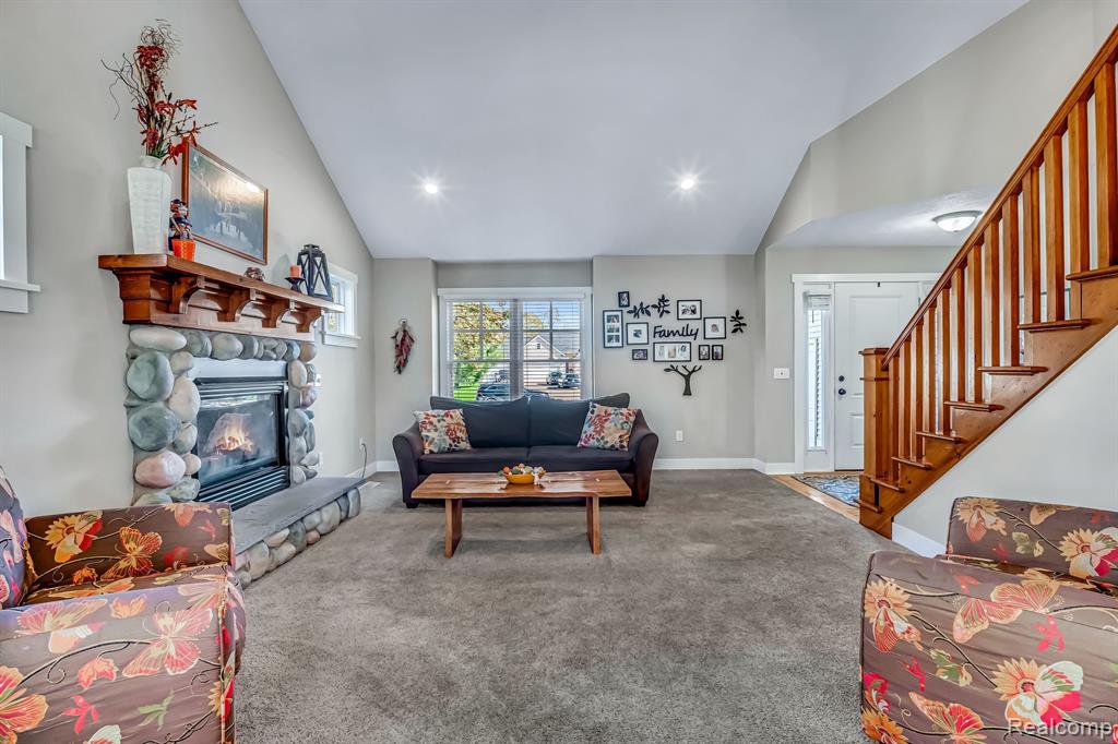 4538 SHELDON OAK Court, Hudsonville, MI 49426 — Photo 6