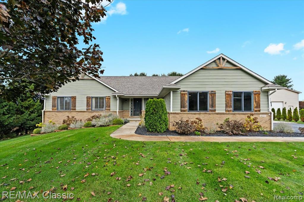 13947 Hearthstone Lane, Hartland, MI 48353 — front exterior