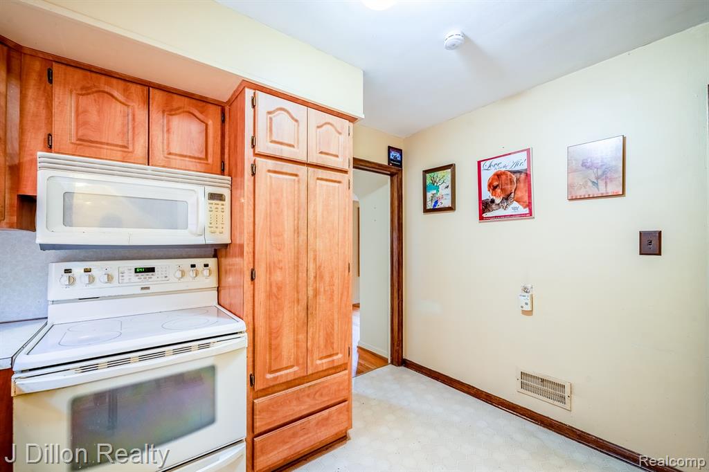 640 N Elizabeth Street, Dearborn, MI 48128 — Photo 28