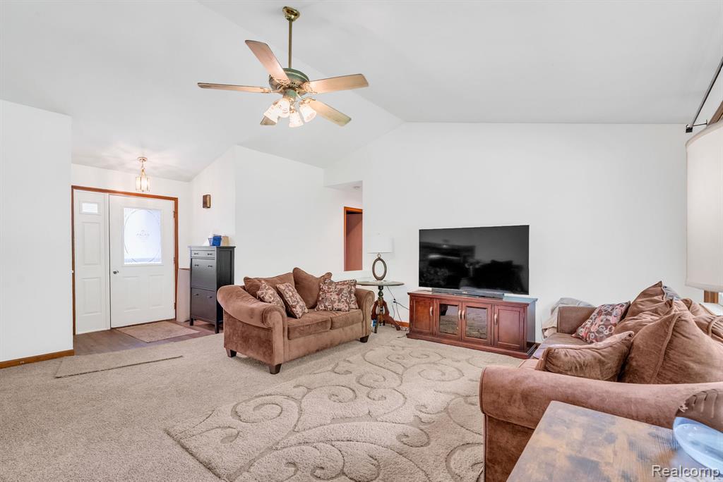 3176 Yorkshire Drive, Port Huron, MI 48060 — Photo 11