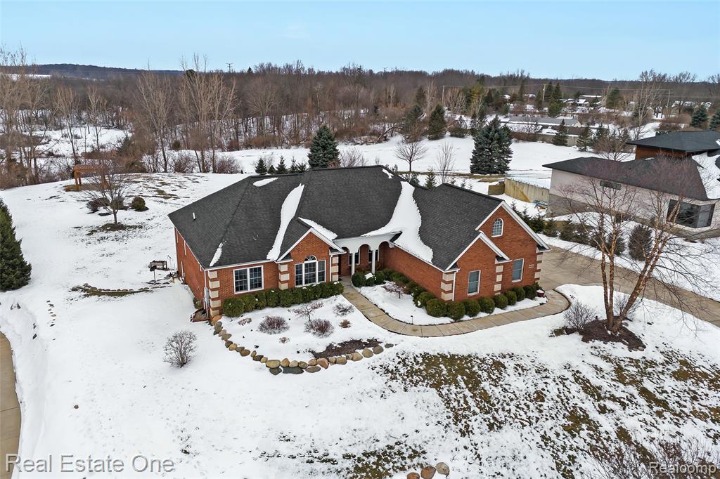 9032 Palmers Way Drive, Fenton, MI 48430 — Photo 40
