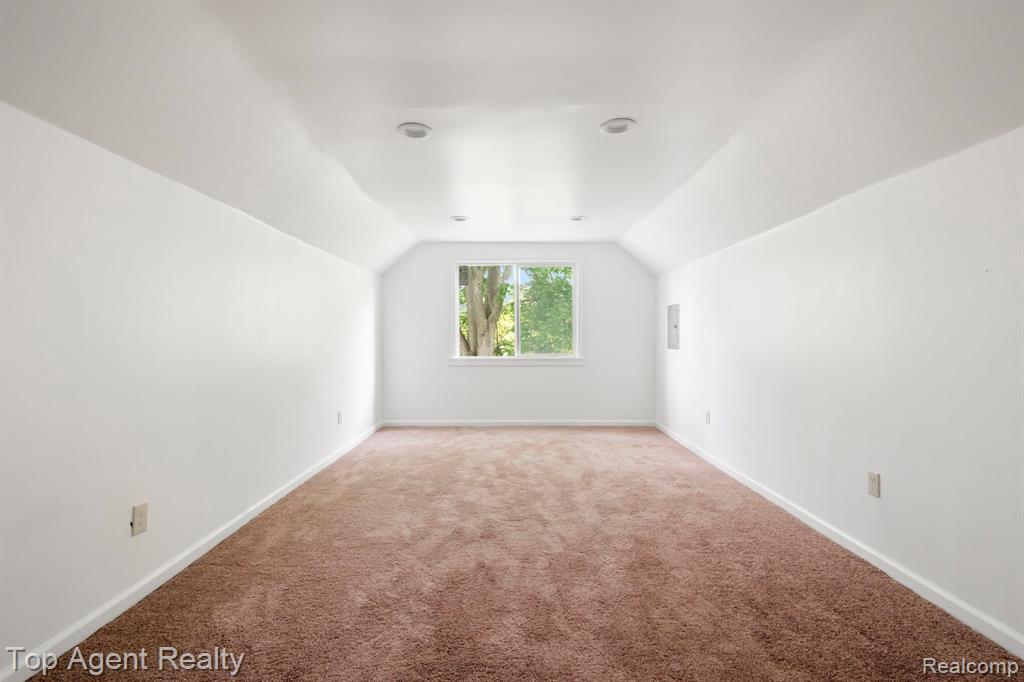 19164 Riopelle Street, Highland Park, MI 48203 — Photo 28