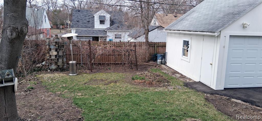 160 Chippewa Road, Pontiac, MI 48341 — Photo 2