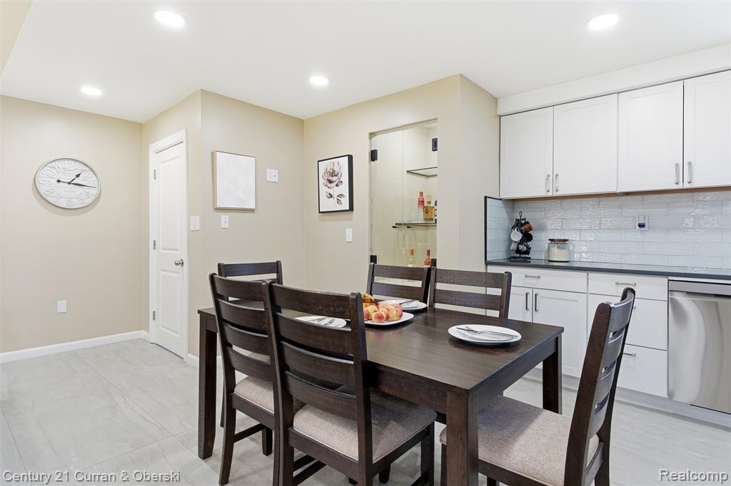 17901 Inkster Road, Brownstown, MI 48174 — Photo 13
