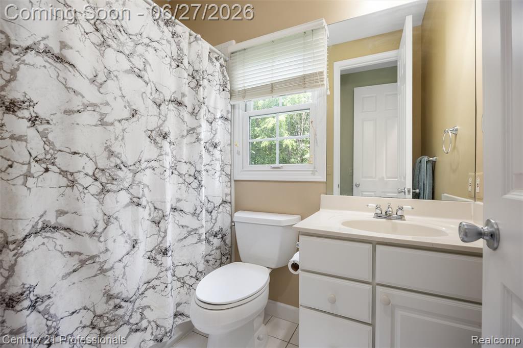 8928 Wild Iris Court, Davisburg, MI 48350 — Photo 16
