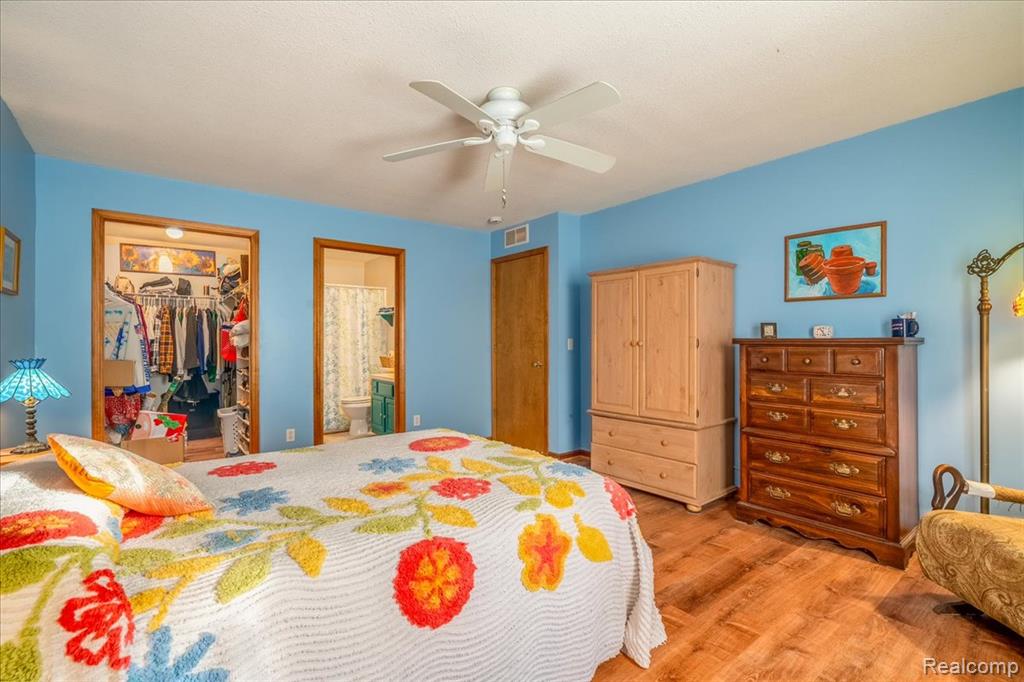 204 Marigold Circle, Westland, MI — Photo 24