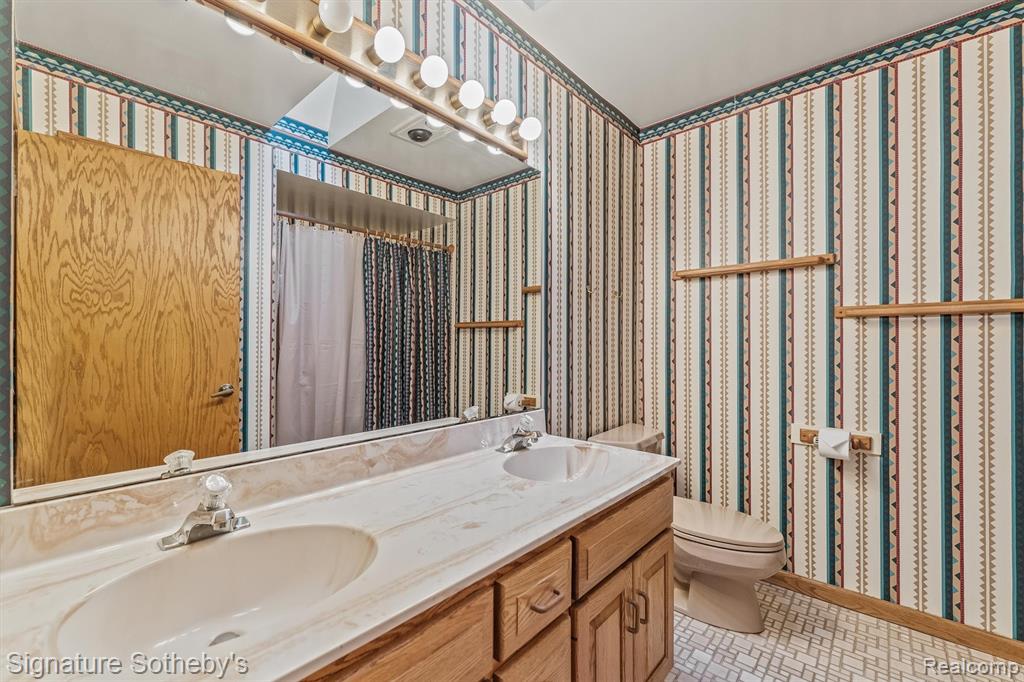 6571 Deer Ridge Drive, Clarkston, MI 48348 — Photo 25