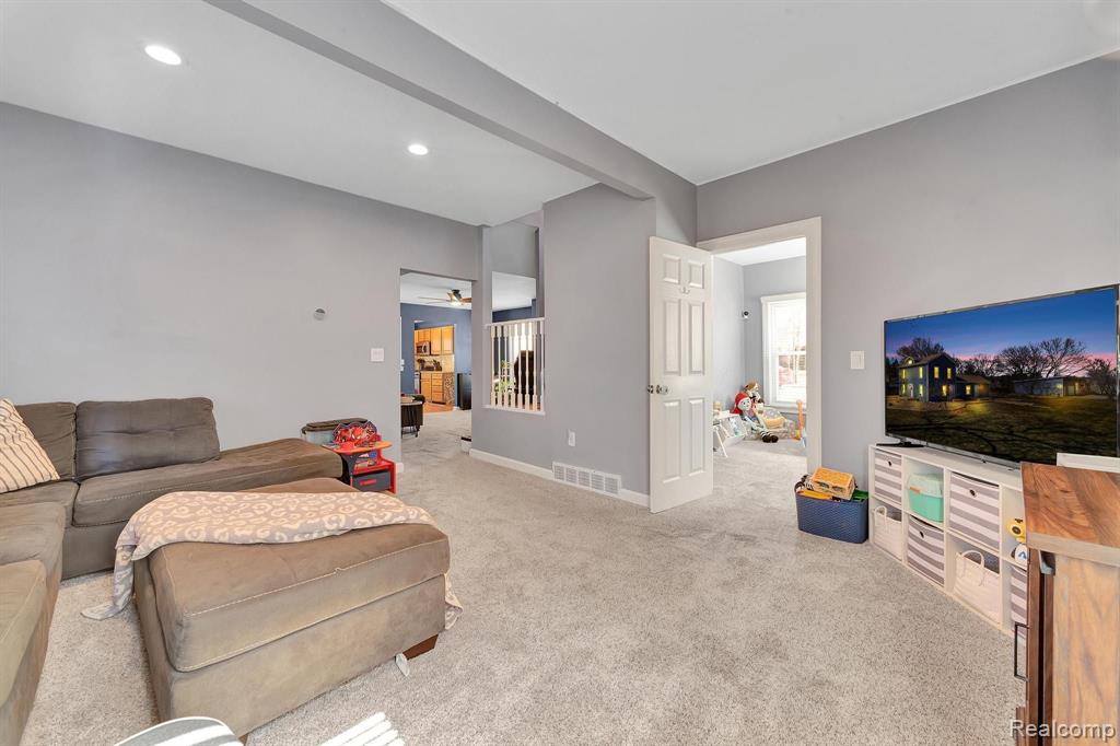 6440 CLARKSTON Road, Clarkston, MI — Photo 14