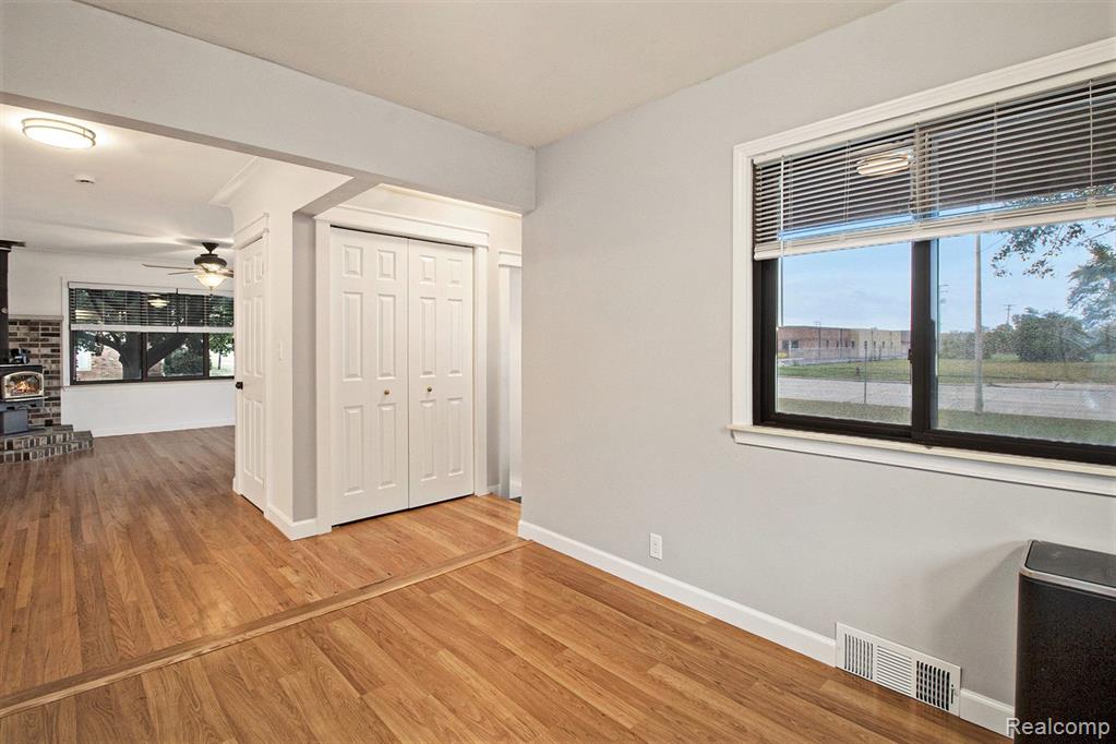 947 N Main Street, Clawson, MI — Photo 8
