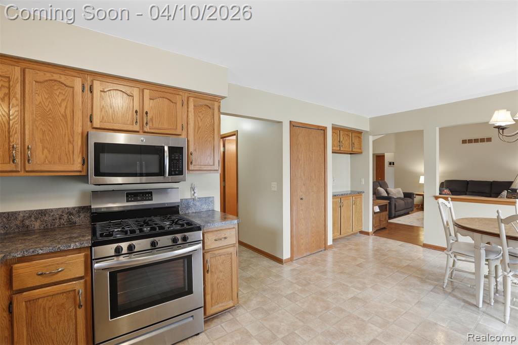 28737 Stonehenge Drive, Chesterfield, MI 48047 — Photo 14