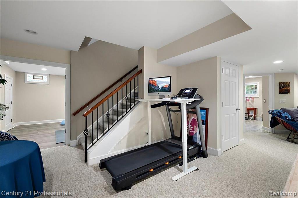 4735 OAKHURST RIDGE Road, Clarkston, MI 48348 — Photo 53