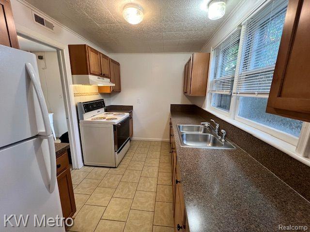 624 MONTROSE Avenue, Royal Oak, MI 48073 — Photo 4