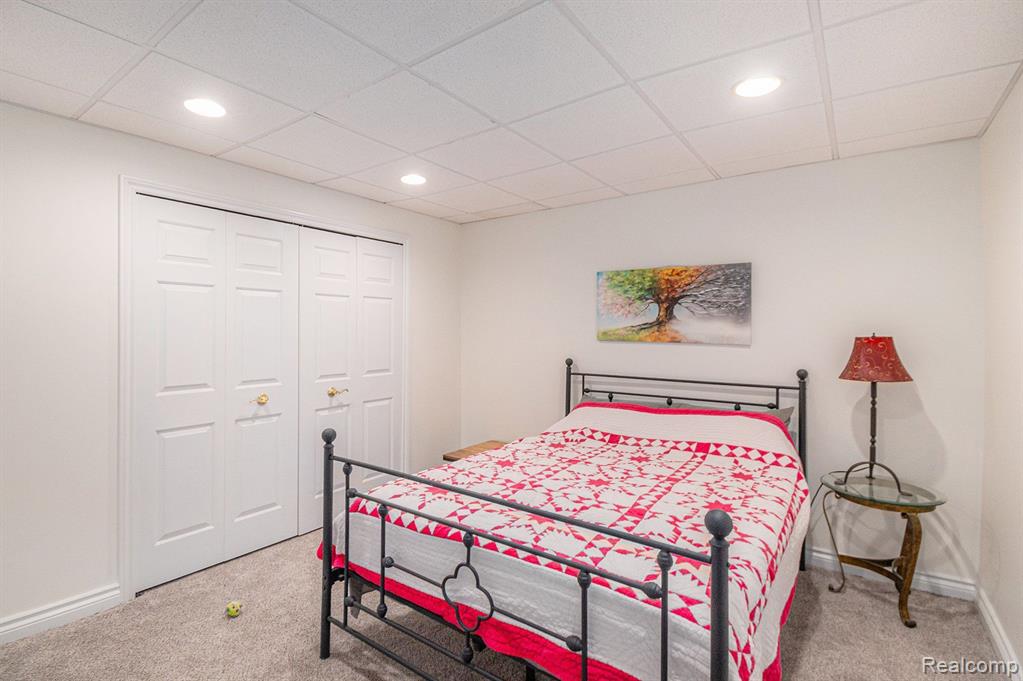 490 Hunters Crest Drive, Saline, MI 48176 — Photo 25