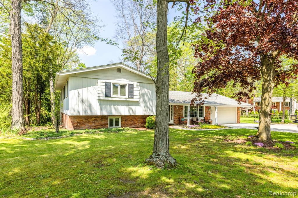 3560 North Road, Clyde, MI 48049