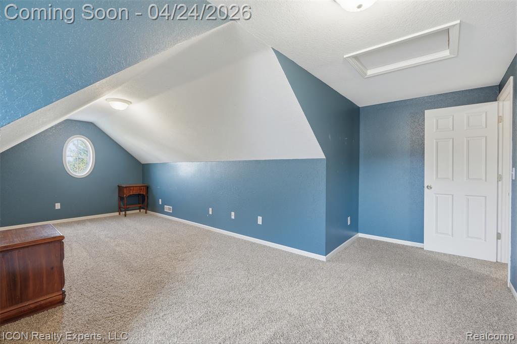 9211 Meadow Ridge Lane, Grand Blanc, MI 48439 — Photo 21