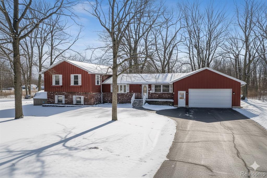 3123 3rd Street, La Salle, MI — front exterior