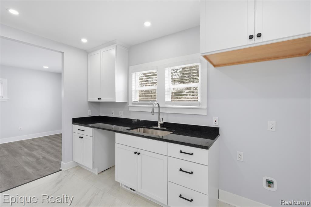 852 Melrose Street, Pontiac, MI 48340 — Photo 10